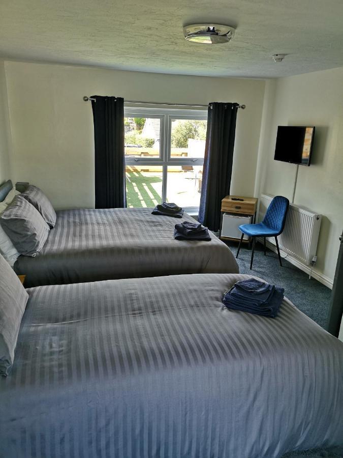 Red Lion Rooms - Self Check In Dalton-in-Furness Esterno foto