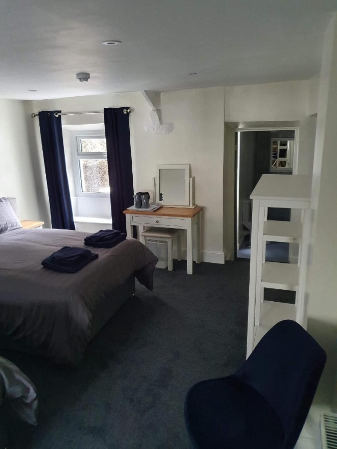 Red Lion Rooms - Self Check In Dalton-in-Furness Esterno foto